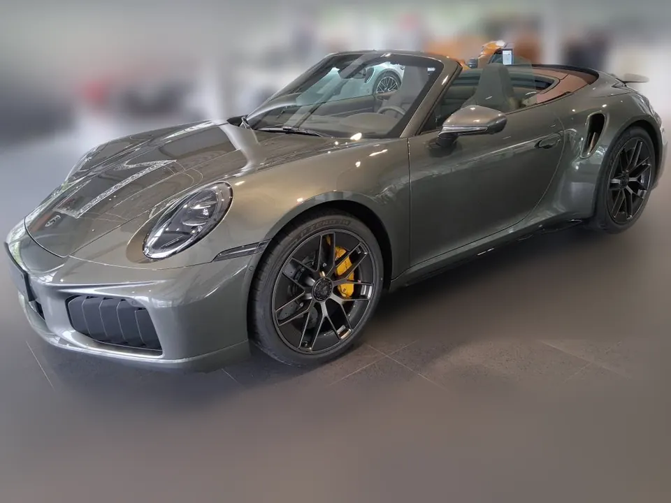 Porsche 911 Turbo S Cabrio — photo 1 of 9